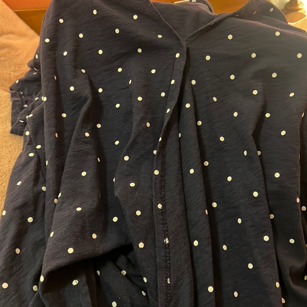 Old Navy Top (Can be tied at the bottom)